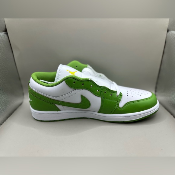 Men’s Size 11 Air Jordan 1 Low SE (NEW) HF4823 100 (No Box Lid) - Picture 6 of 12